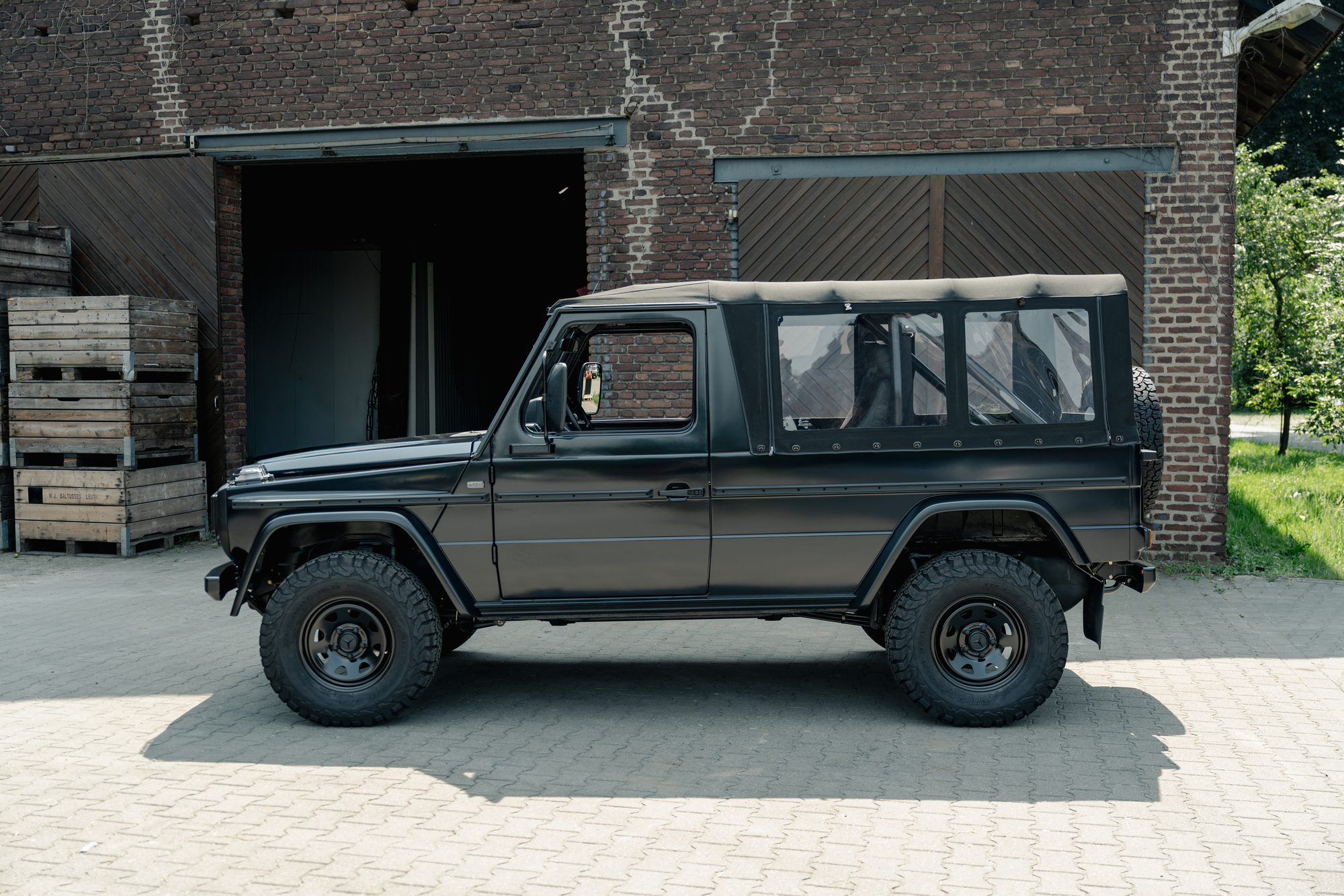 230 GE Cabrio – Seite mit Verdeck