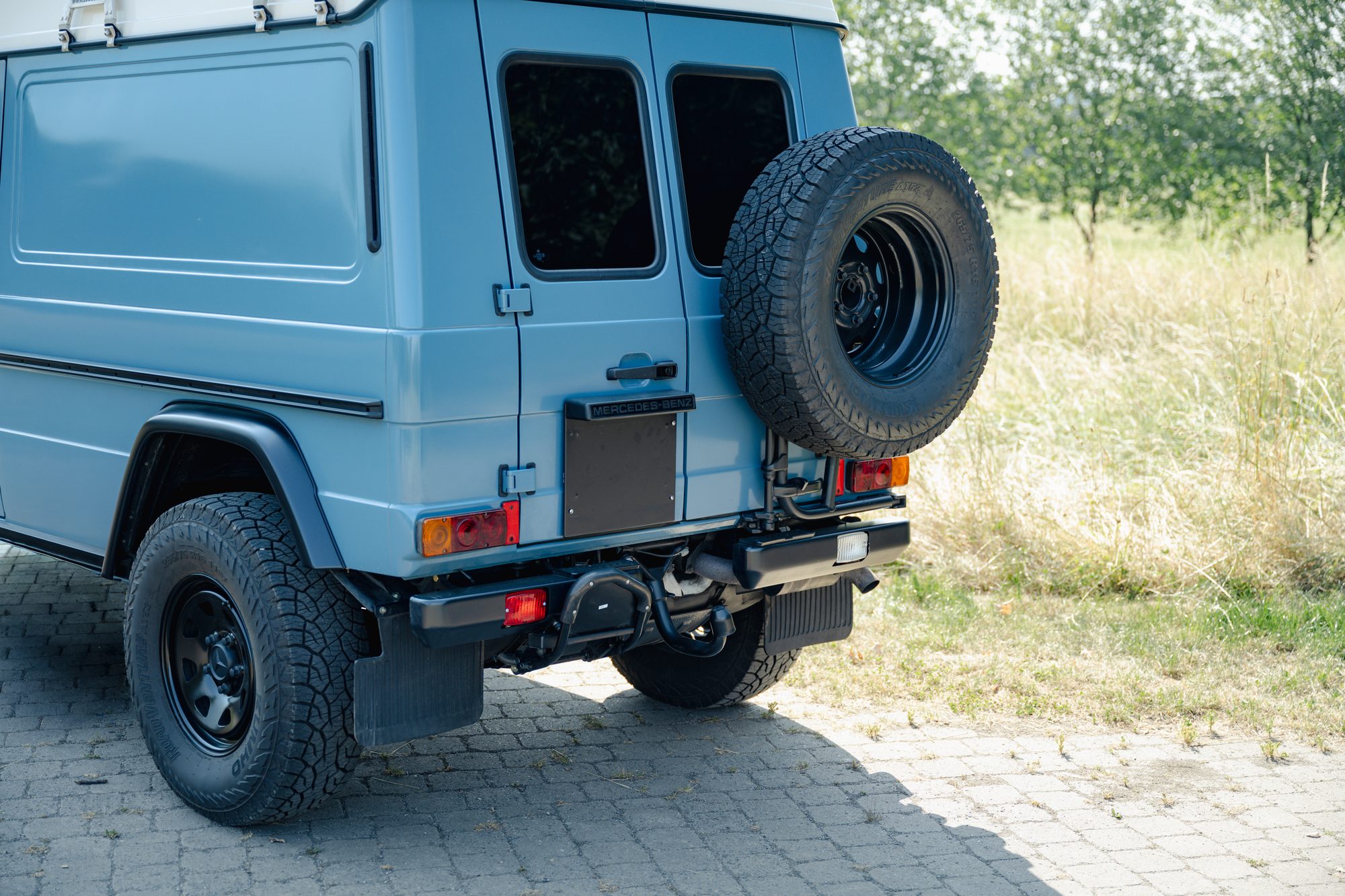 230 GE Expedition – Heckansicht