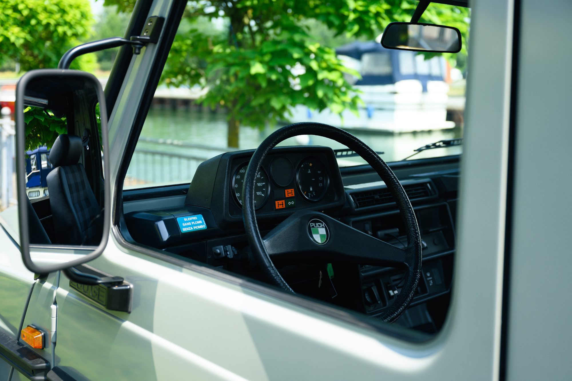 230 GE Pickup – Cockpit