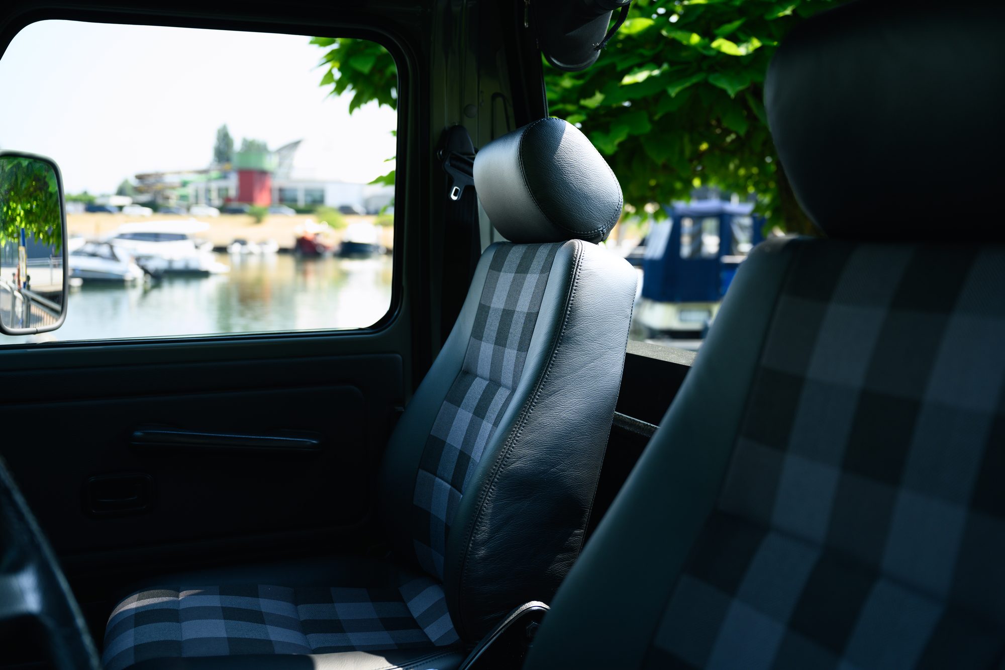 230 GE Pickup – Interieur